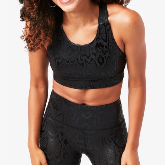 TEREZ 2-piece UpLift Sports Bra & Biker Shorts Black Obsidian Snakeskin Small - Picture 3 of 10